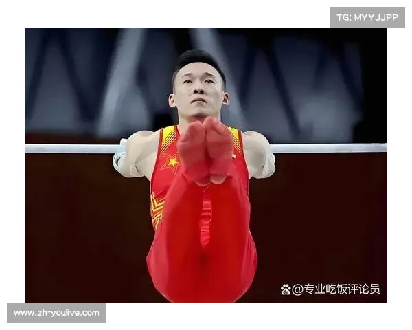 男子个人全能决赛15人角逐，练俊杰台板动作均稳定