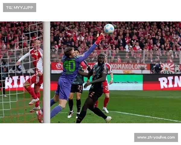 拜仁定位球防守两度失分，孔帕尼轮换阵容经受考验